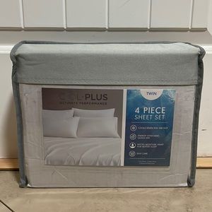 Twin Bedding 4 Piece Sheet Set - White